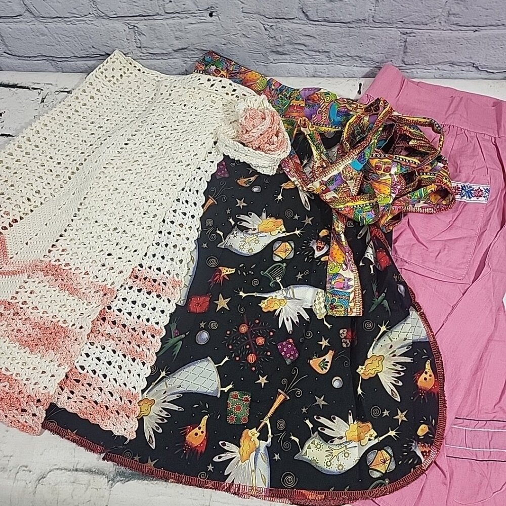 Vintage Half Aprons Lot‎ Of 3 Handmade Crochet Pink Baking Crafting Retro